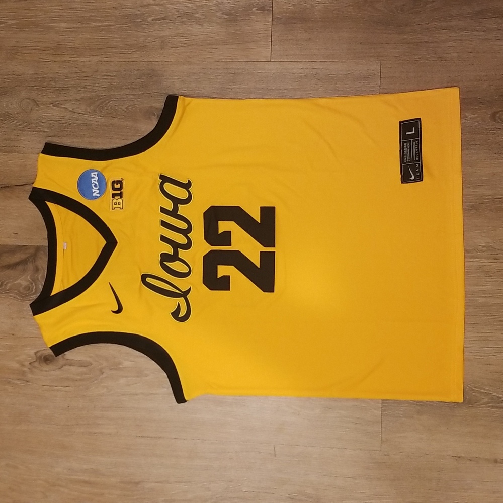 C Clark #22 Iowa Hawkeyes Mens Stitched New